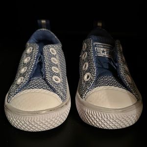 Toddler size 4 blue and white converse